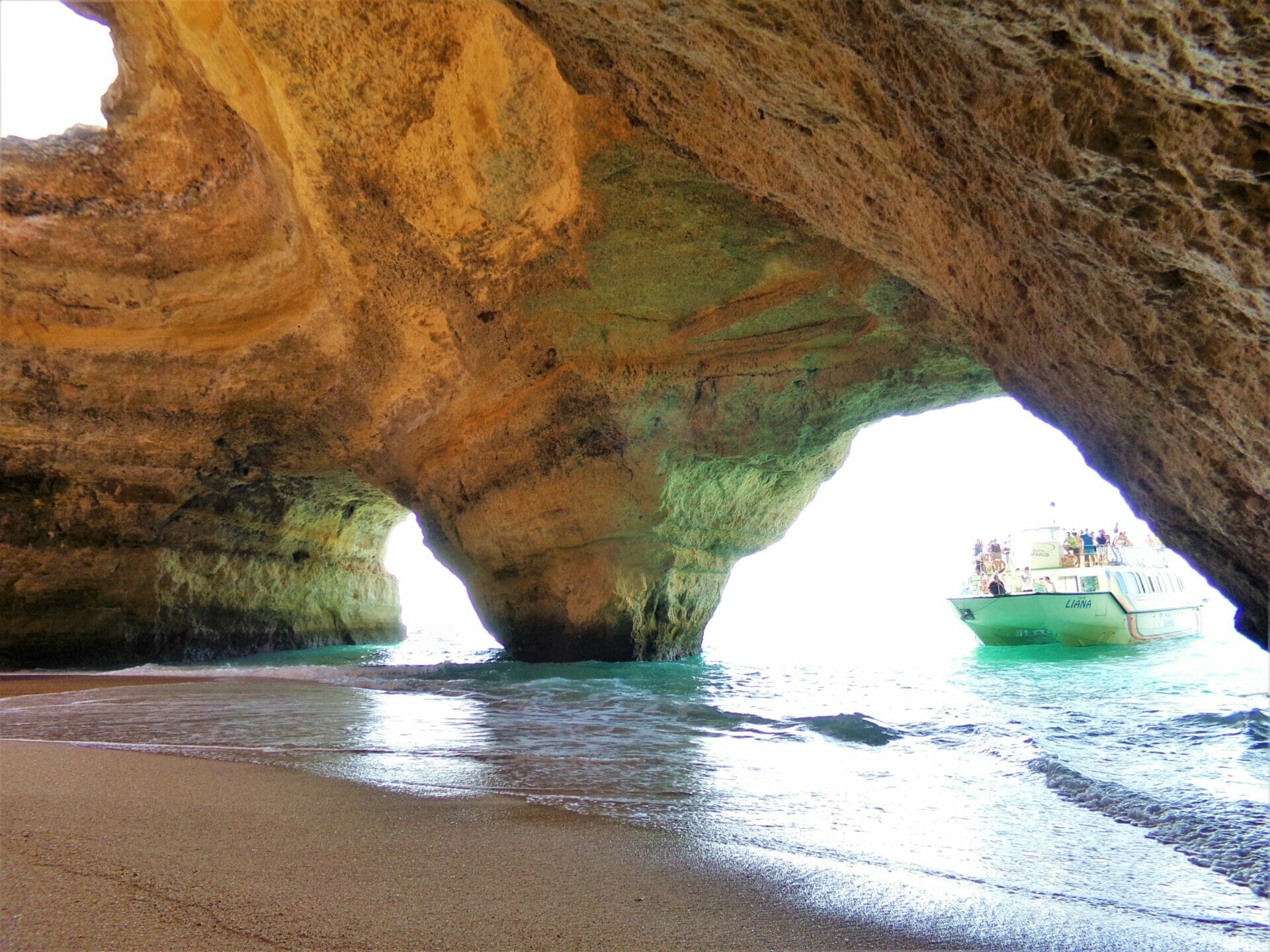 albufeira-boat-tour-benagil-cave