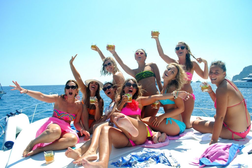 albufeira-hen-weekend-booze-cruise-1024x685